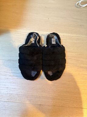 UGG Black Fluff Yeah Slides